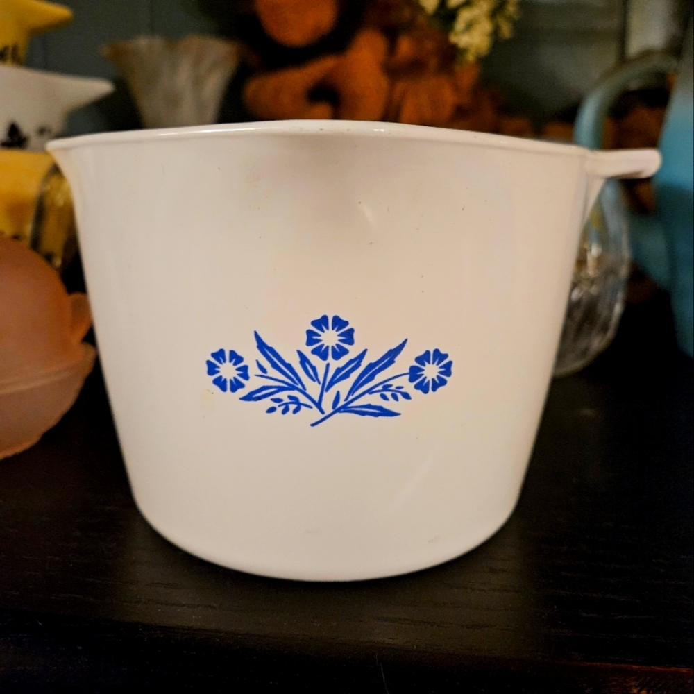 Corningware Blue Cornflower P-55-b 1 qt. measuring bowl